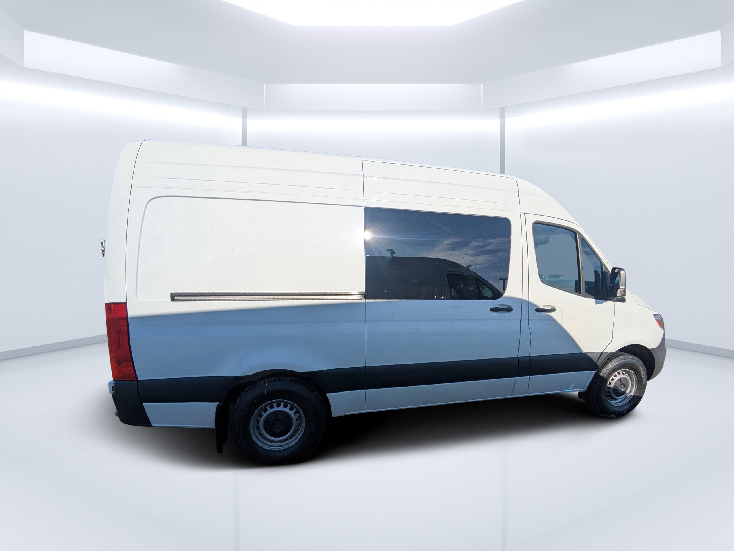 2026 Mercedes-Benz Sprinter Crew Van Base - Photo 31