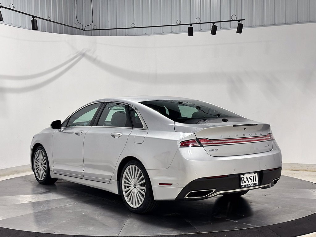 Used 2017 Silver Lincoln Reserve image 13
