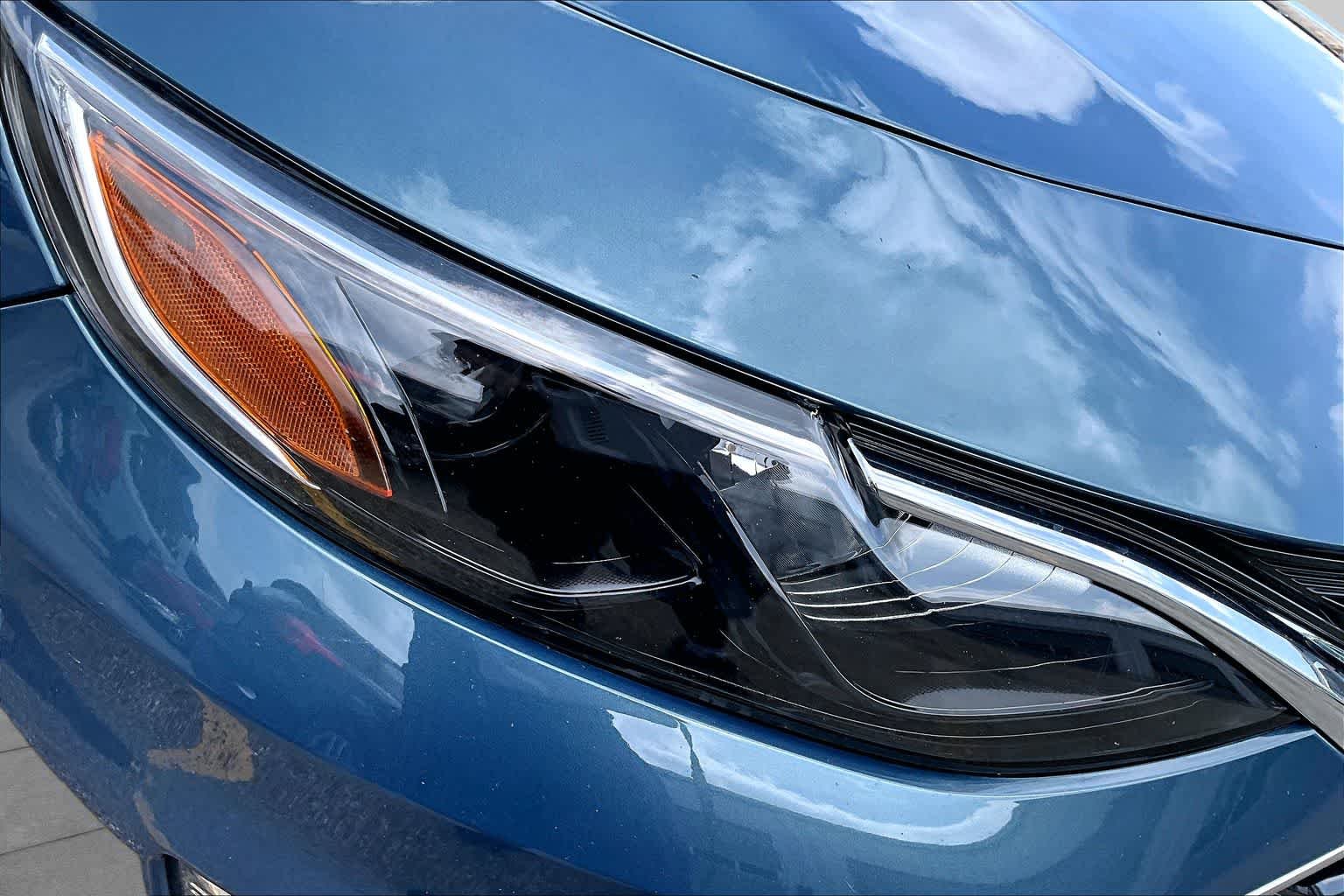 Used 2024 Lakeshore Blue Metallic Chevrolet LT image 27