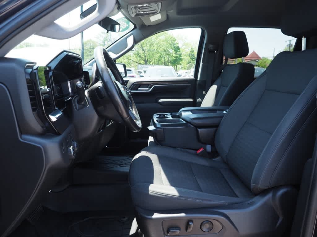 2022 Chevrolet Silverado 1500 LT - Photo 12