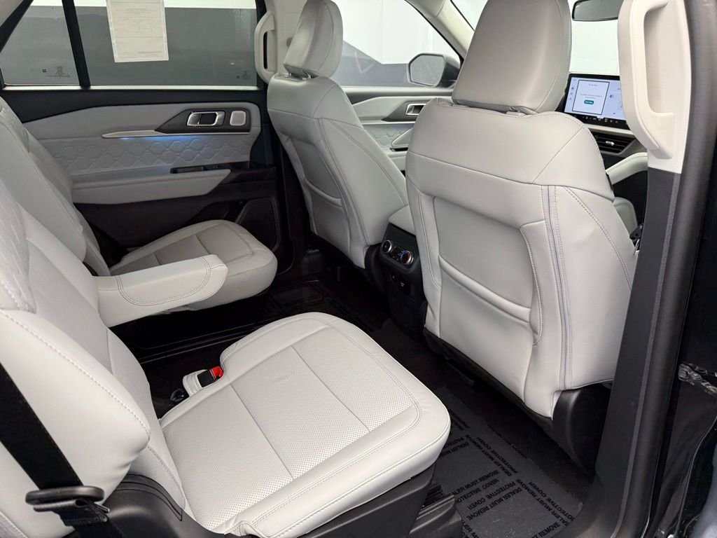 New 2026 Agate Black Metallic Ford Platinum™ image 74