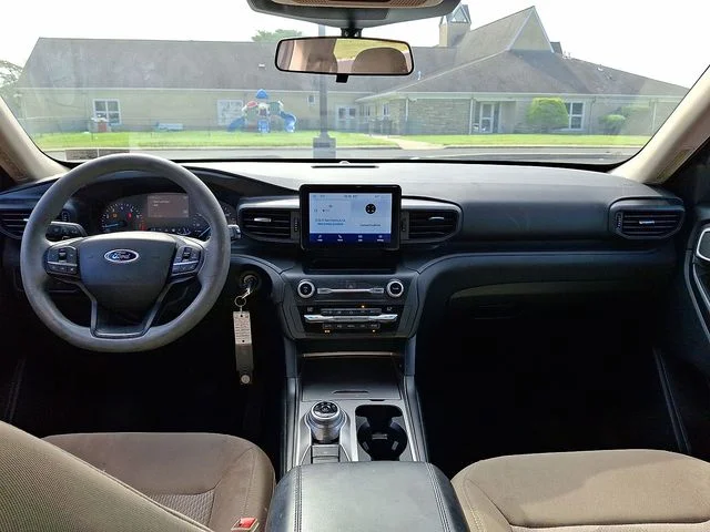 2020 Ford Explorer Base - Photo 18