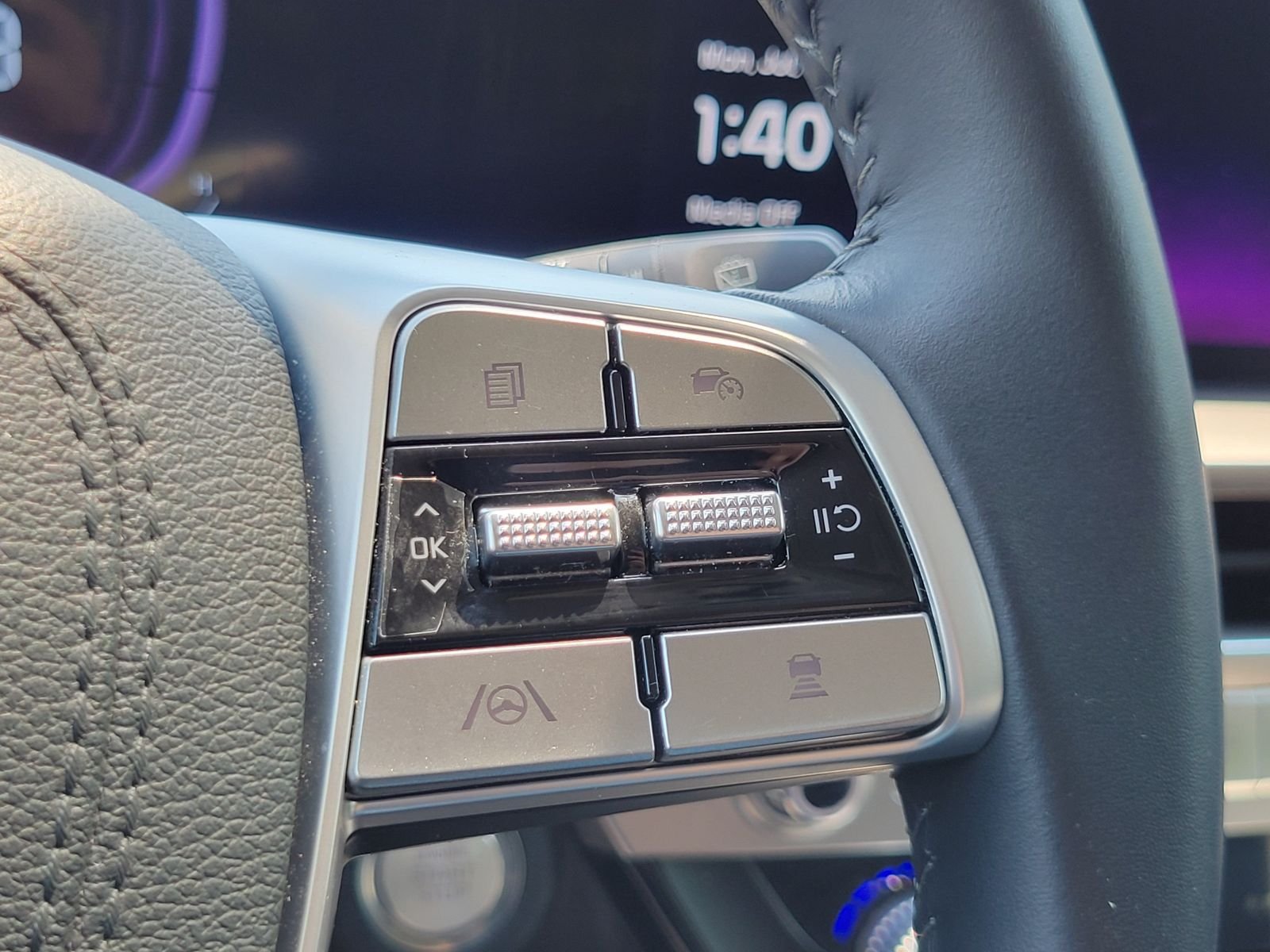 Certified Used 2025 Black Kia S image 19