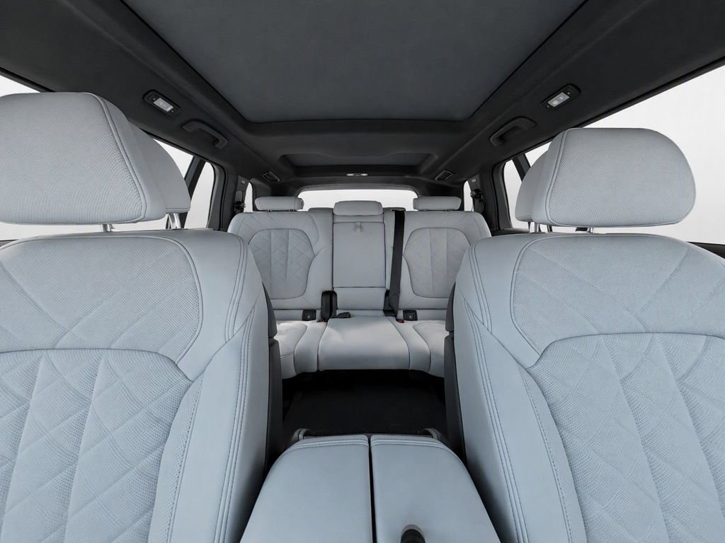 New 2027 Alpine White BMW xDrive40i image 32