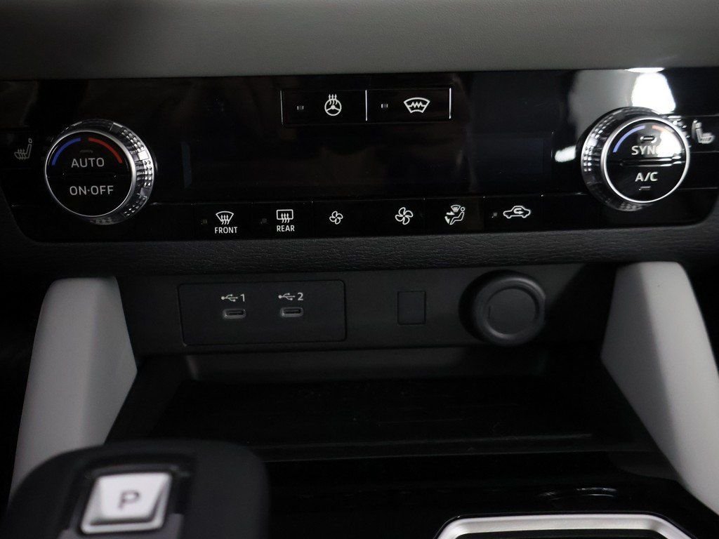 New 2026 Gray Mitsubishi SE image 49