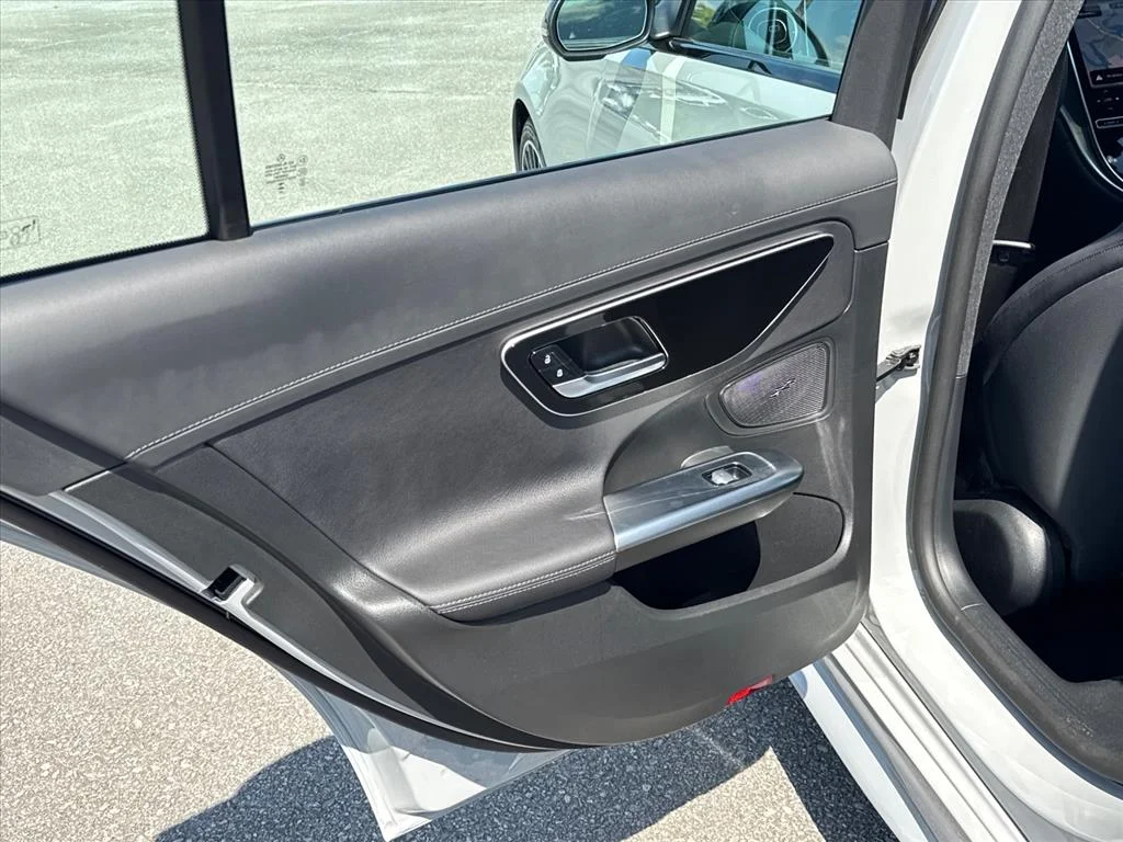 Used 2025 Alpine Mercedes-Benz C 300 4MATIC® image 17