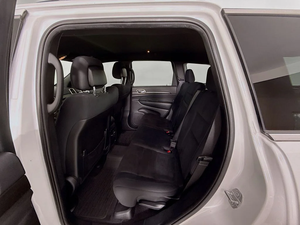 Used 2017 White Jeep Laredo image 23