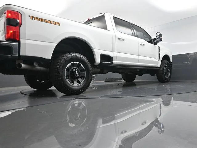 Used 2024 White Ford Lariat image 61