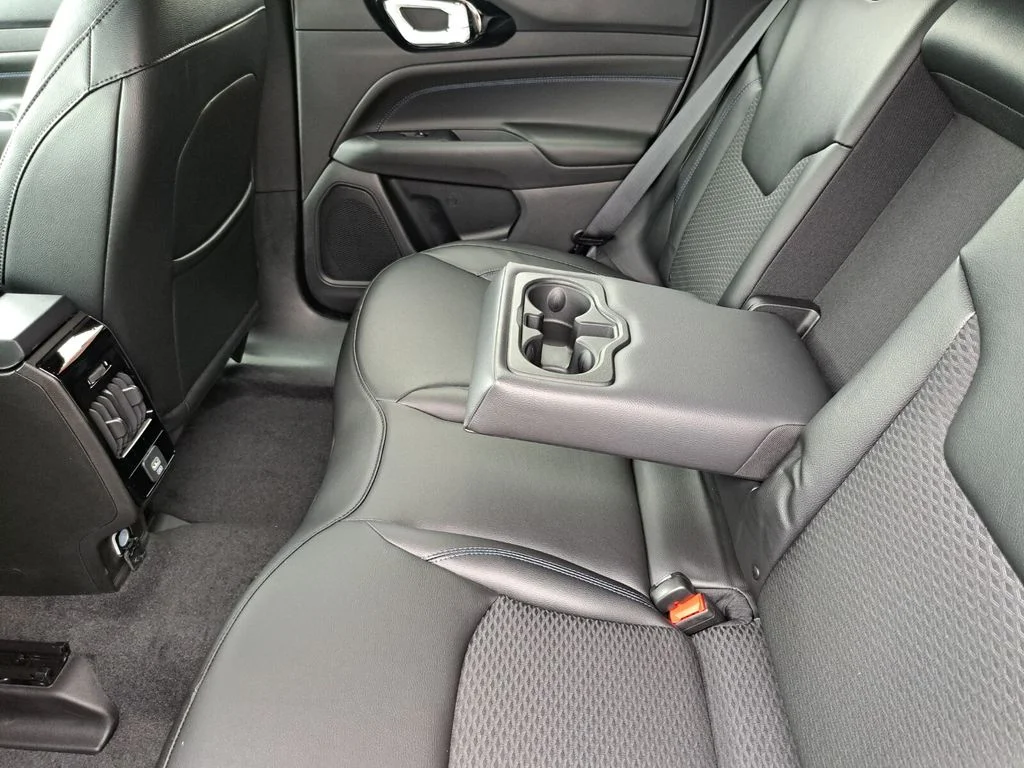 New 2026 Silver Jeep Latitude image 23
