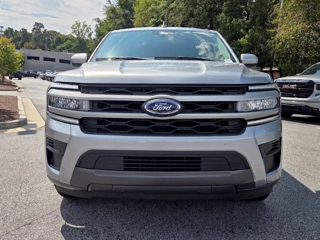 Used 2024 Silver Ford XLT image 2