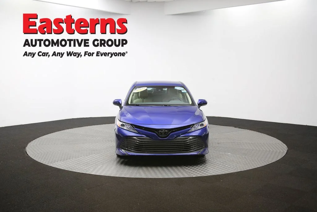 Used 2018 Blue Toyota XLE image 49