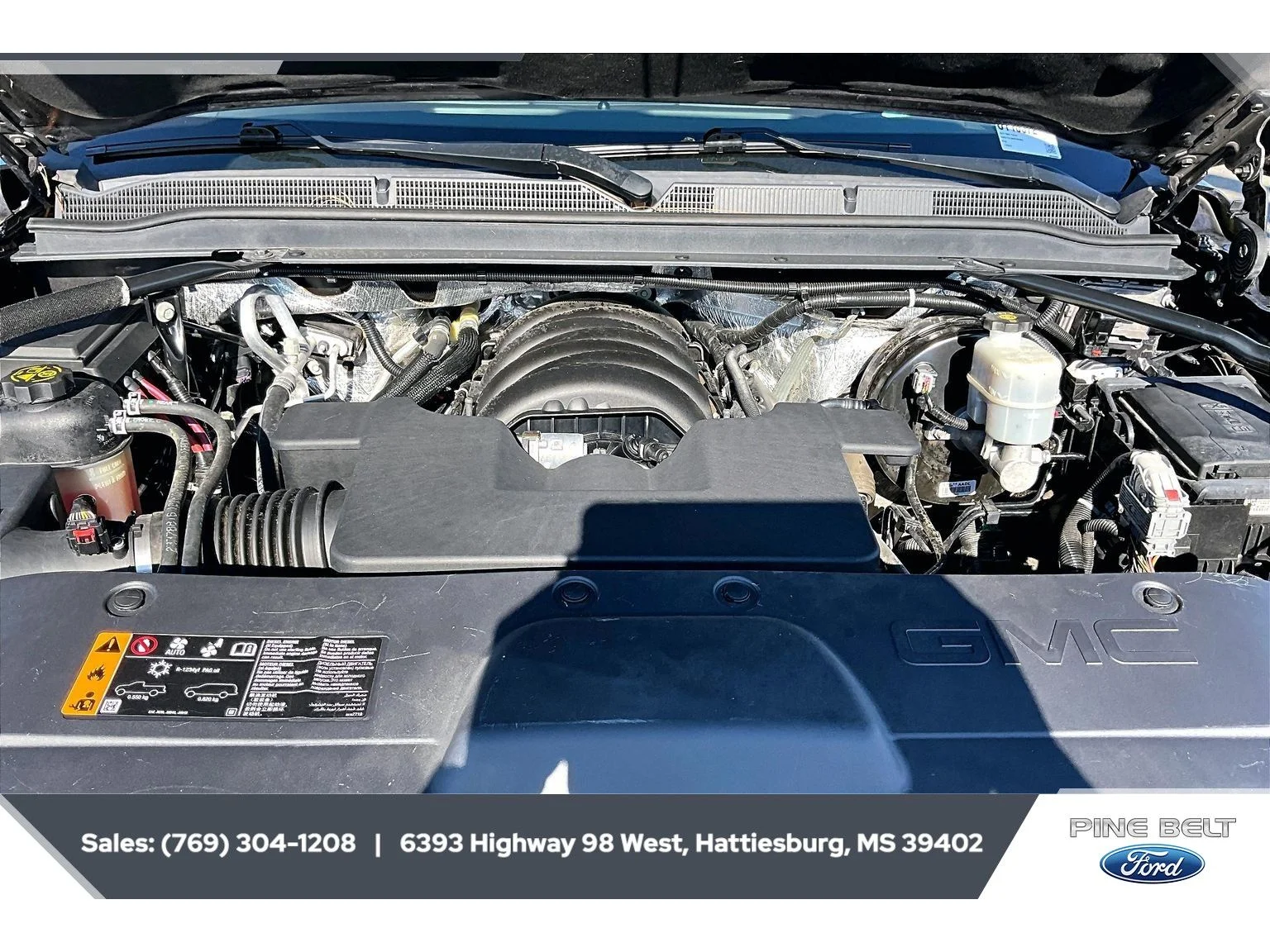 Used 2017 Iridium Metallic GMC Denali image 8