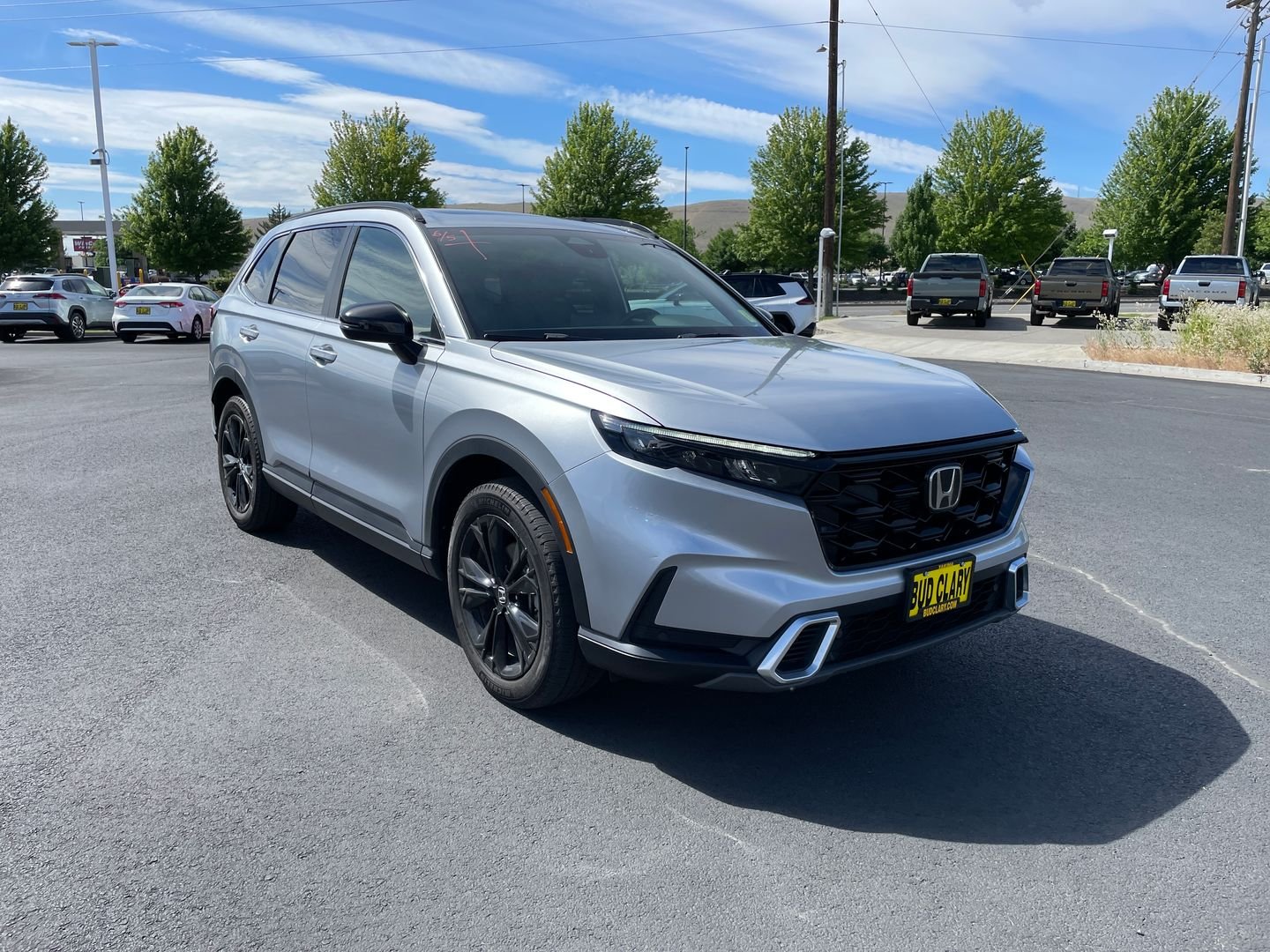 2024 Honda CR-V Hybrid Sport Touring AWD's photo