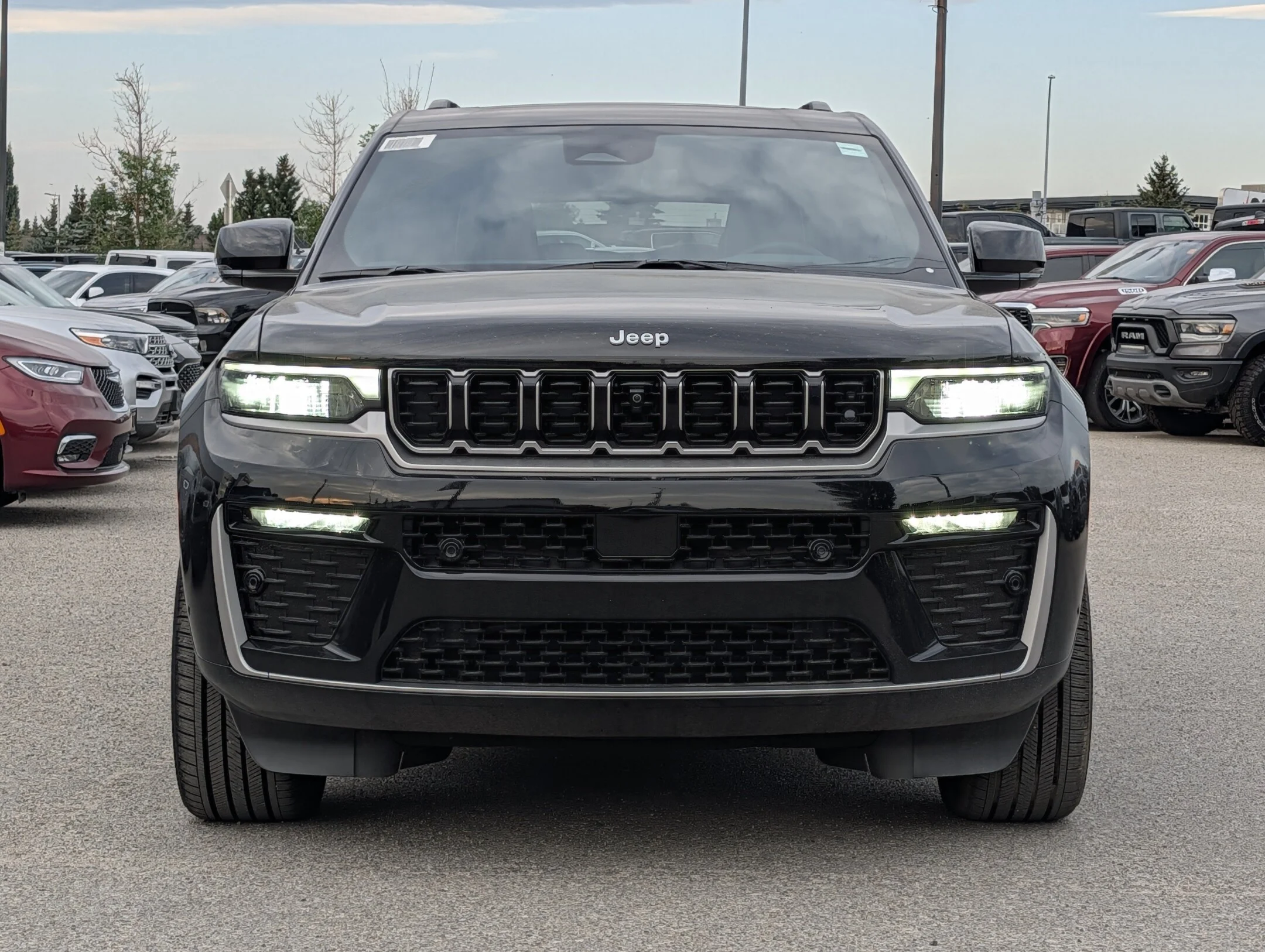 New 2026 Black Jeep Summit - - 4x4 - Dual- Pane Panoramic Sunroof - Trailer Tow Pkg - Palermo Leather & More! image 3