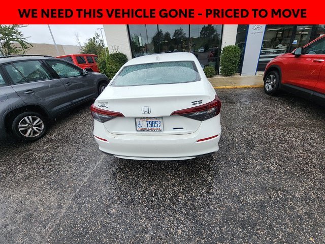 Used 2026 White Honda Sport Touring image 12