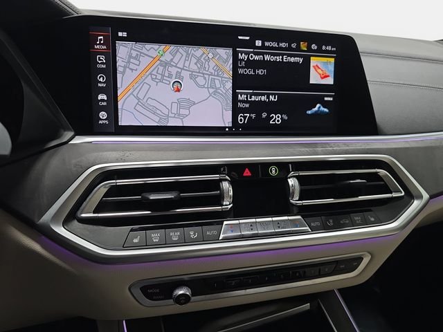 Used 2022 Jet Black BMW xDrive40i image 19