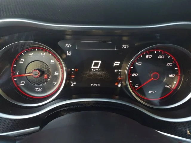 Used 2016 Pitch Black Clearcoat Dodge SXT image 14