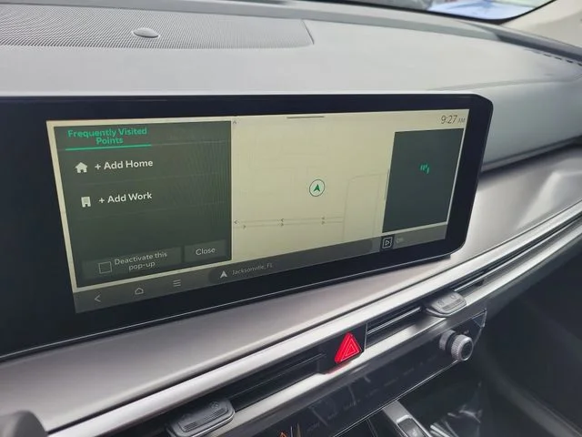 2025 Kia Sorento S - Photo 16