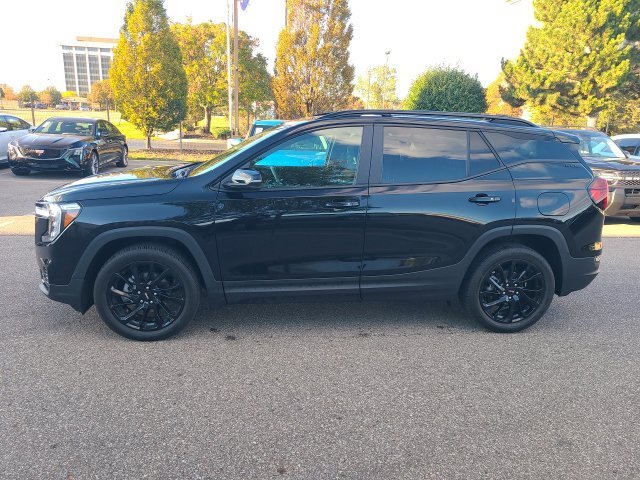 Used 2024 Black GMC SLE image 5