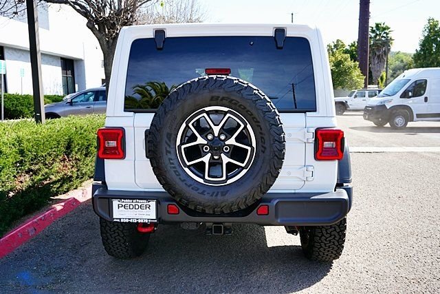 New 2026 Bright White Clear-Coat Exterior Paint Jeep Rubicon image 10