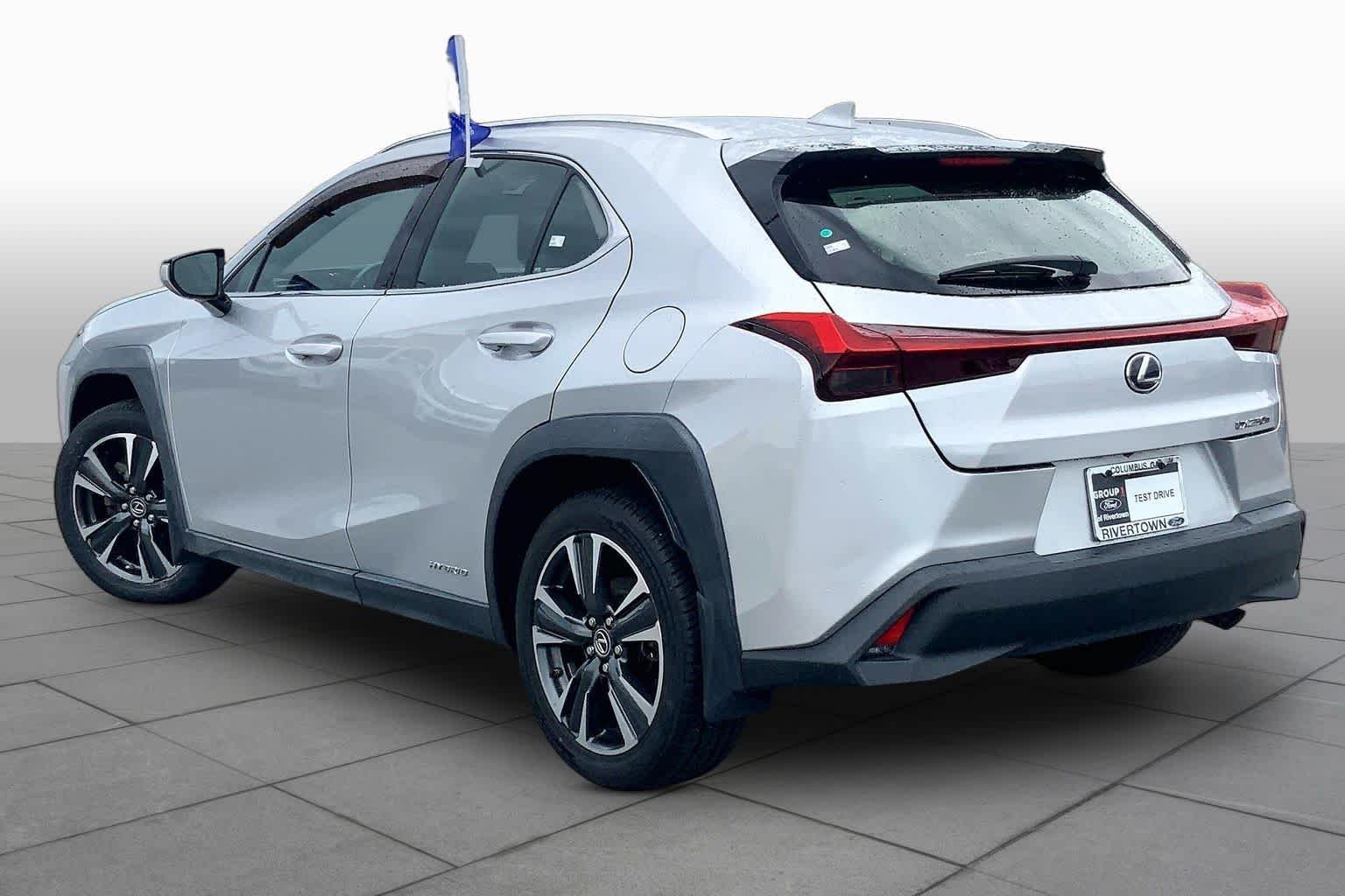 Used 2020 Silver Lining Metallic Lexus  image 12