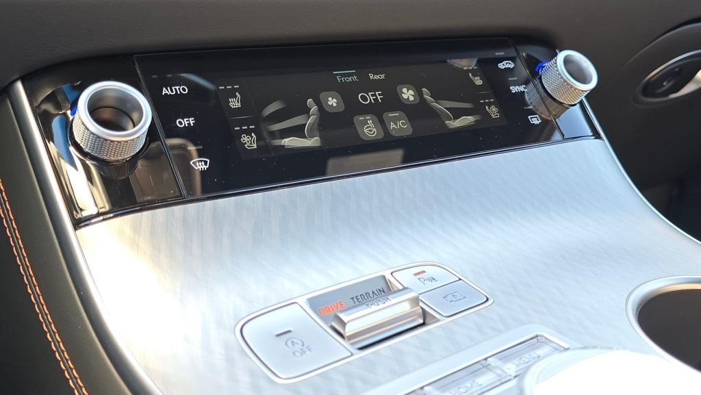 New 2026 Silver Genesis 2.5T Sport Prestige image 32