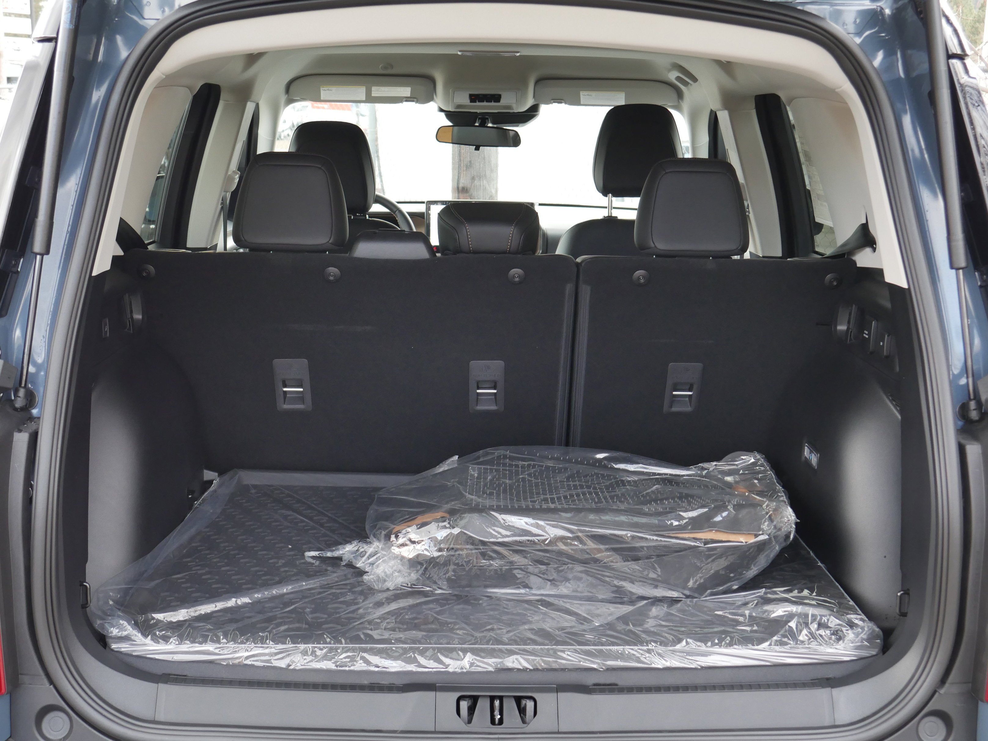 New 2026 Azure Gray Metallic Tri-Coat Ford Big Bend® image 24