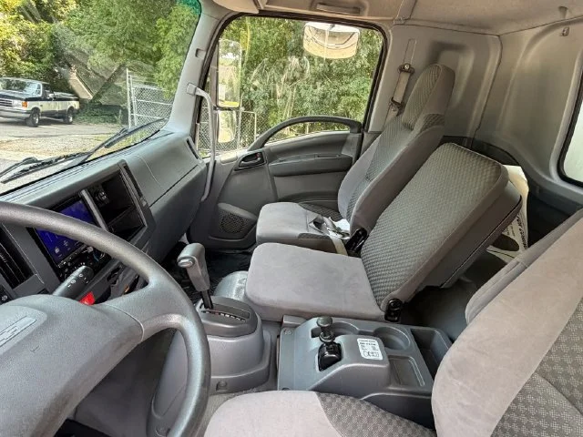 Used 2020 ARC WHITE Chevrolet NA image 15
