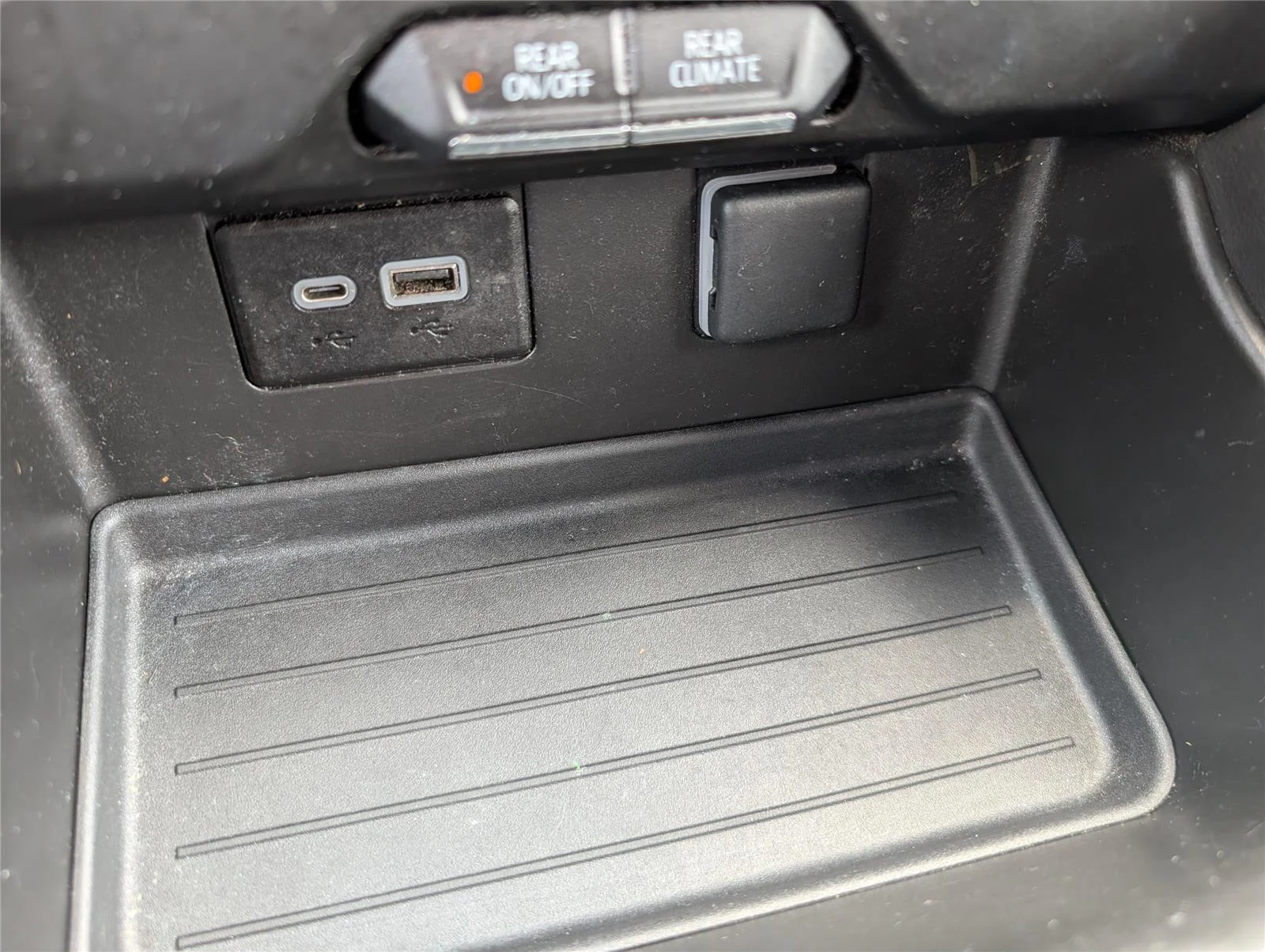 Used 2023 Summit White Chevrolet LS image 15
