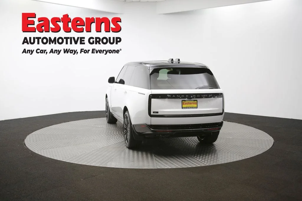 Used 2024 White Land Rover Autobiography image 69