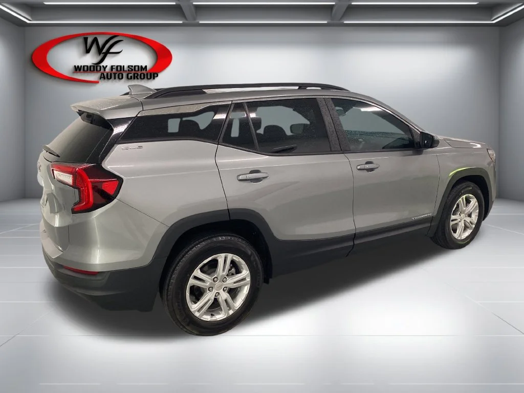 Used 2024 Silver GMC SLE image 6
