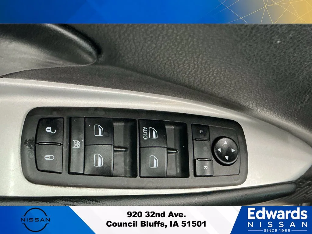 Used 2020 White Dodge SE image 21