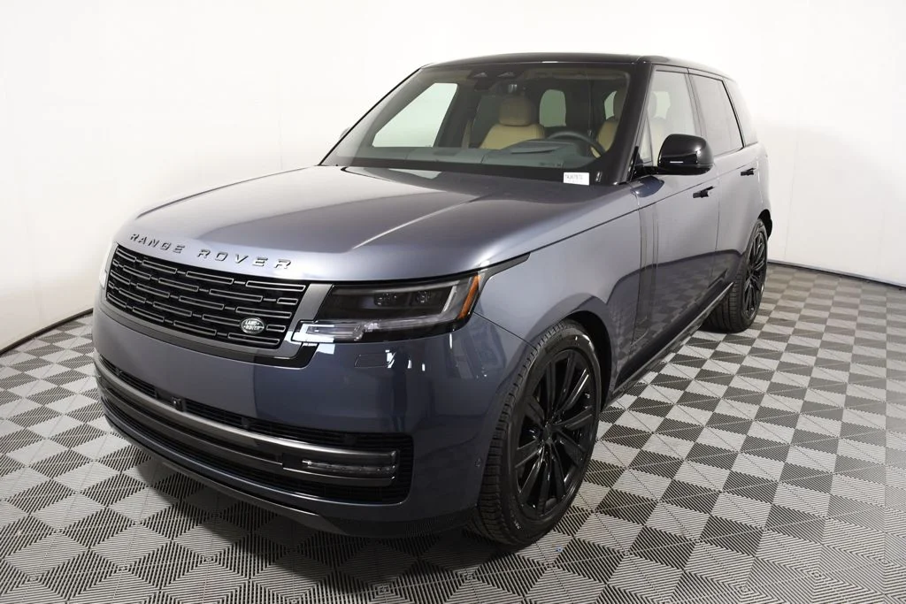 2026 Land Rover Range Rover 3.0 SE SWB's photo