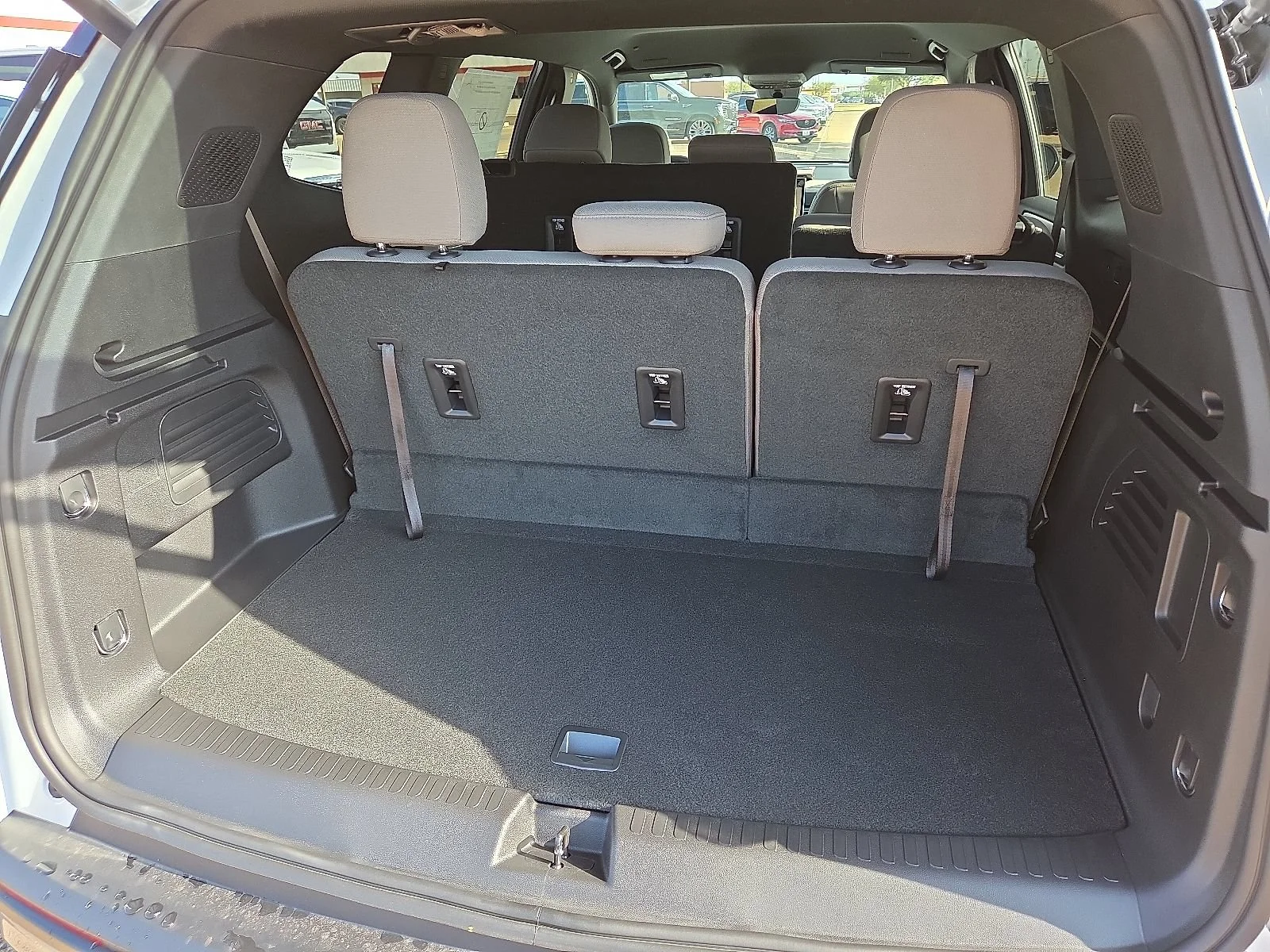 2026 GMC Acadia Elevation - Photo 7