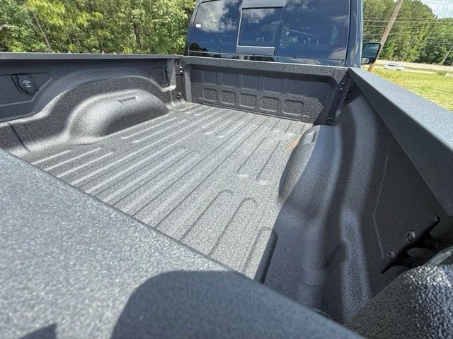 New 2026 Diamond Black Crystal Pearl-Coat Exterior Paint RAM LARAMIE image 8