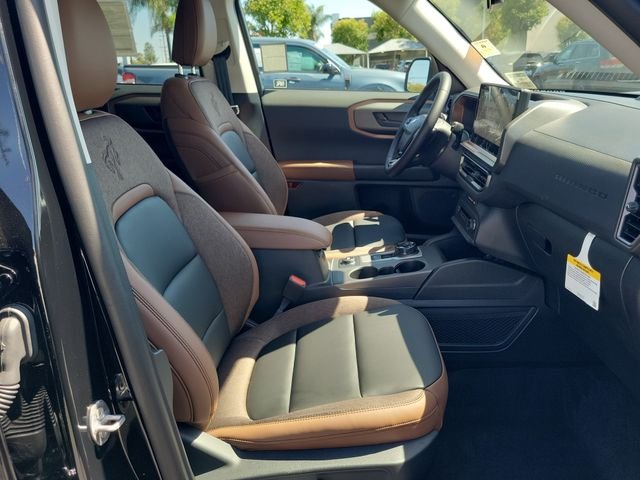 New 2026 Shadow Black Ford Outer Banks® image 15