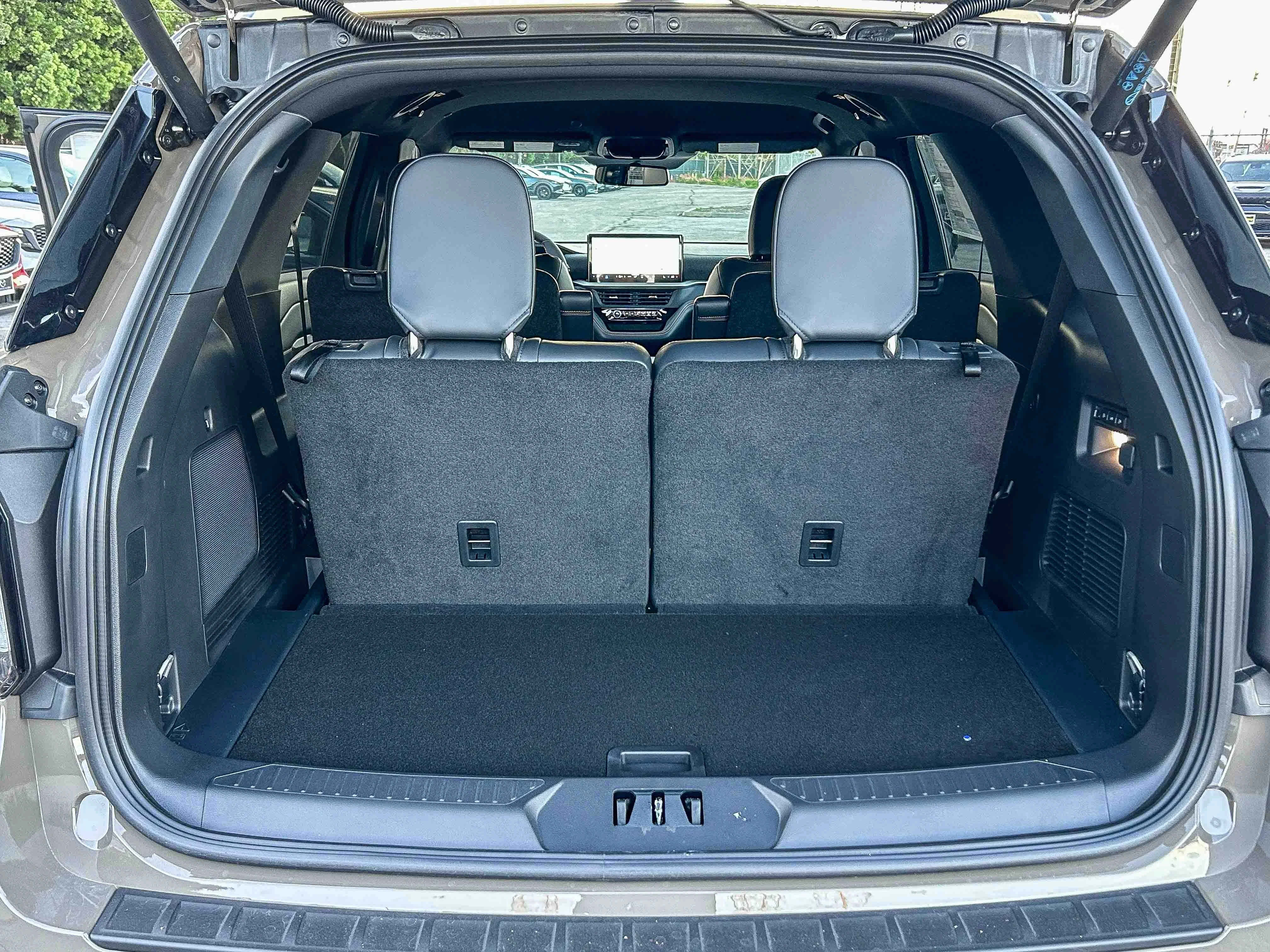 New 2026 Marsh Gray Ford Tremor® image 28