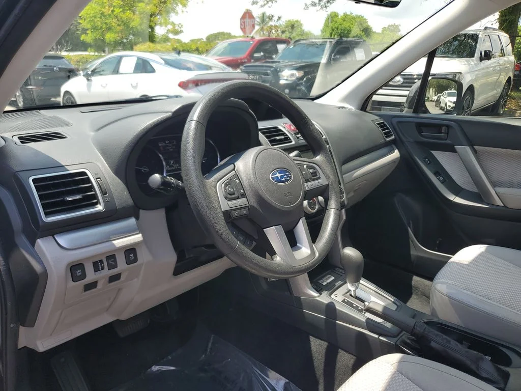 Used 2017 Gray Subaru 2.5i Premium image 22