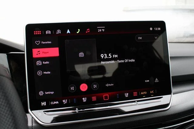 2026 Volkswagen Golf GTI SE - Photo 18