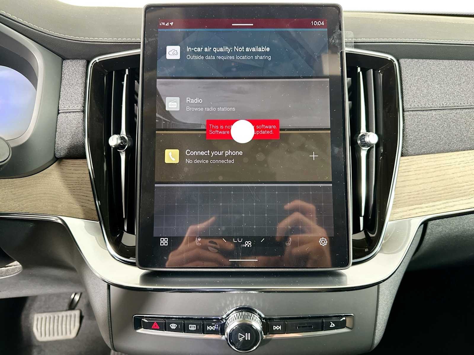 2025 Volvo XC90 Plus - Photo 13