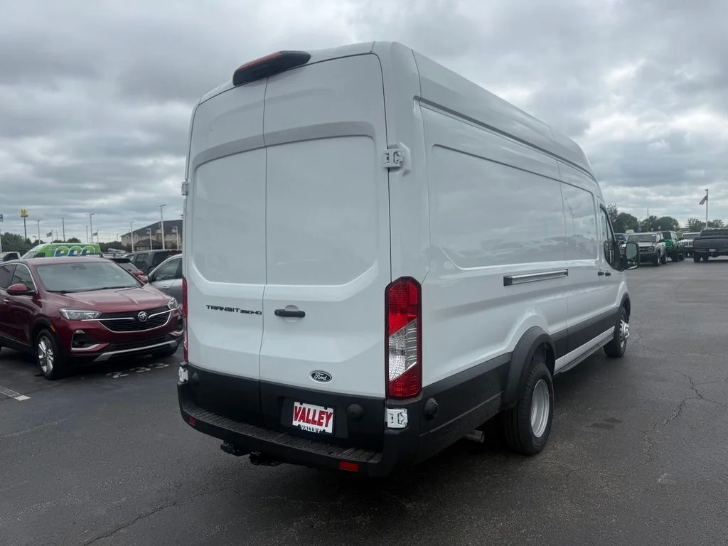 New 2026 Oxford White Ford Cargo Van image 3