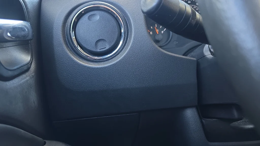 Used 2016 Gray Jeep Latitude image 20