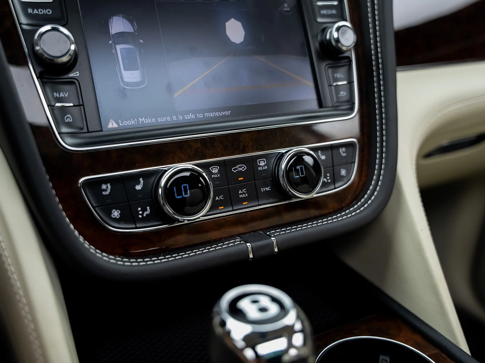Used 2018 Gray Bentley W12 image 48