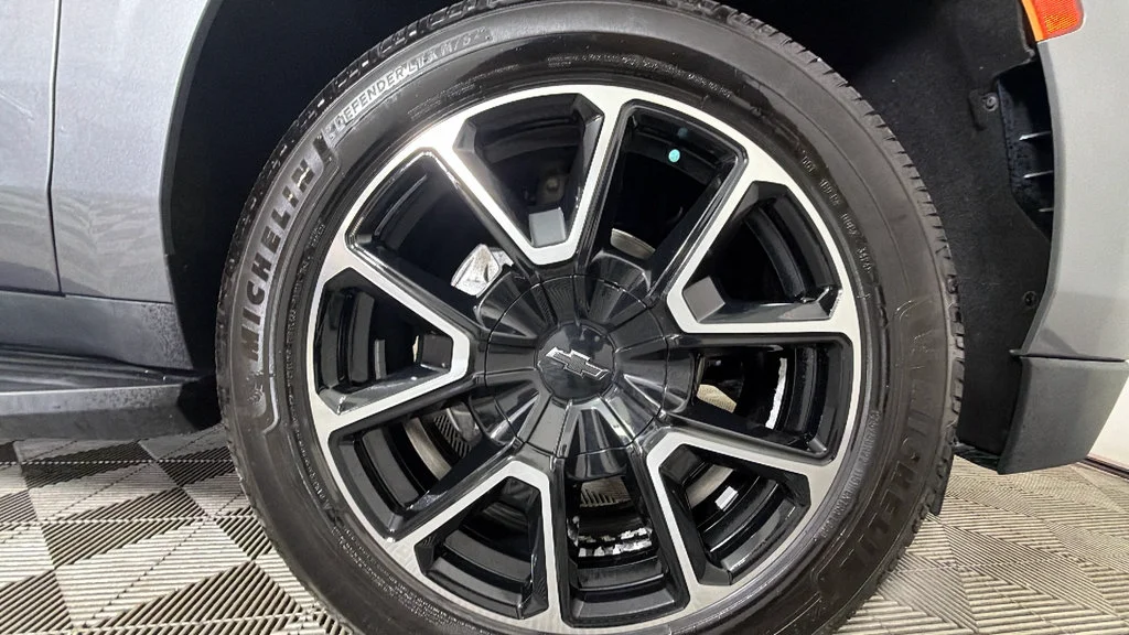 Used 2022 Satin Steel Metallic Chevrolet RST image 40