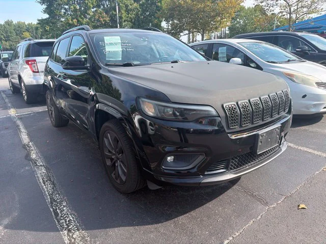 Used 2019 Diamond Black Jeep Limited image 1