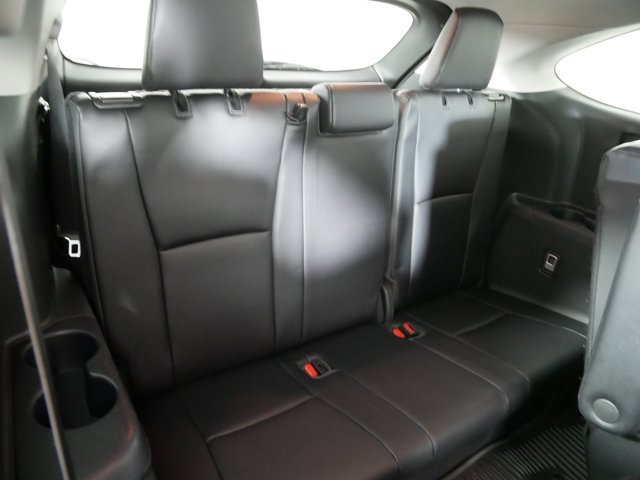 Used 2023 Wind Chill Pearl Toyota XLE image 16