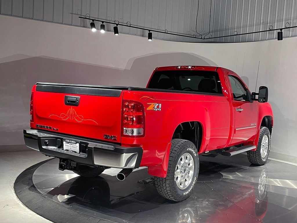Used 2011 FIRE RED GMC SLE image 5