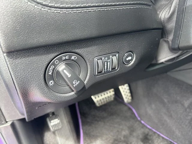 Certified Used 2023 Plum Crazy Pearlcoat Dodge R/T Scat Pack image 16