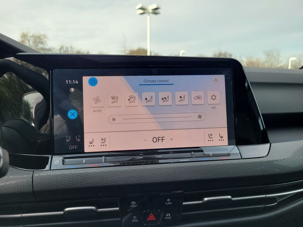 2024 Volkswagen Golf GTI SE - Photo 19