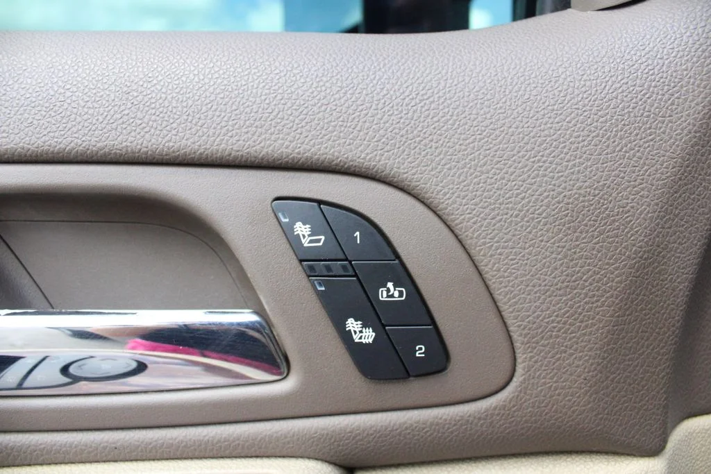 Used 2009 Blue GMC SLT image 4